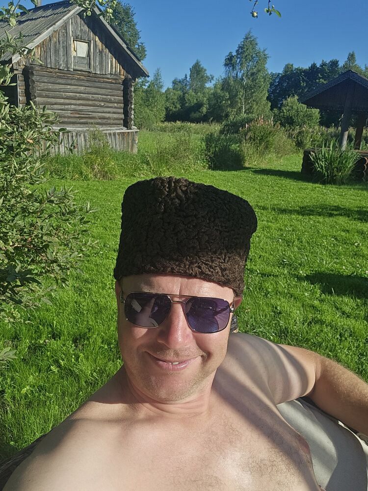  52799828  Dimas, 42 ,    