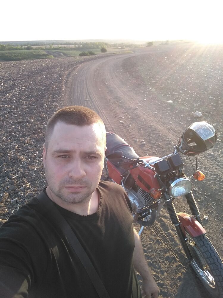  45924898  , 33 ,    