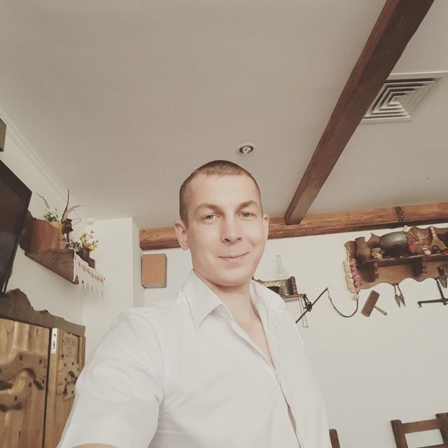  28111348  , 39 ,    