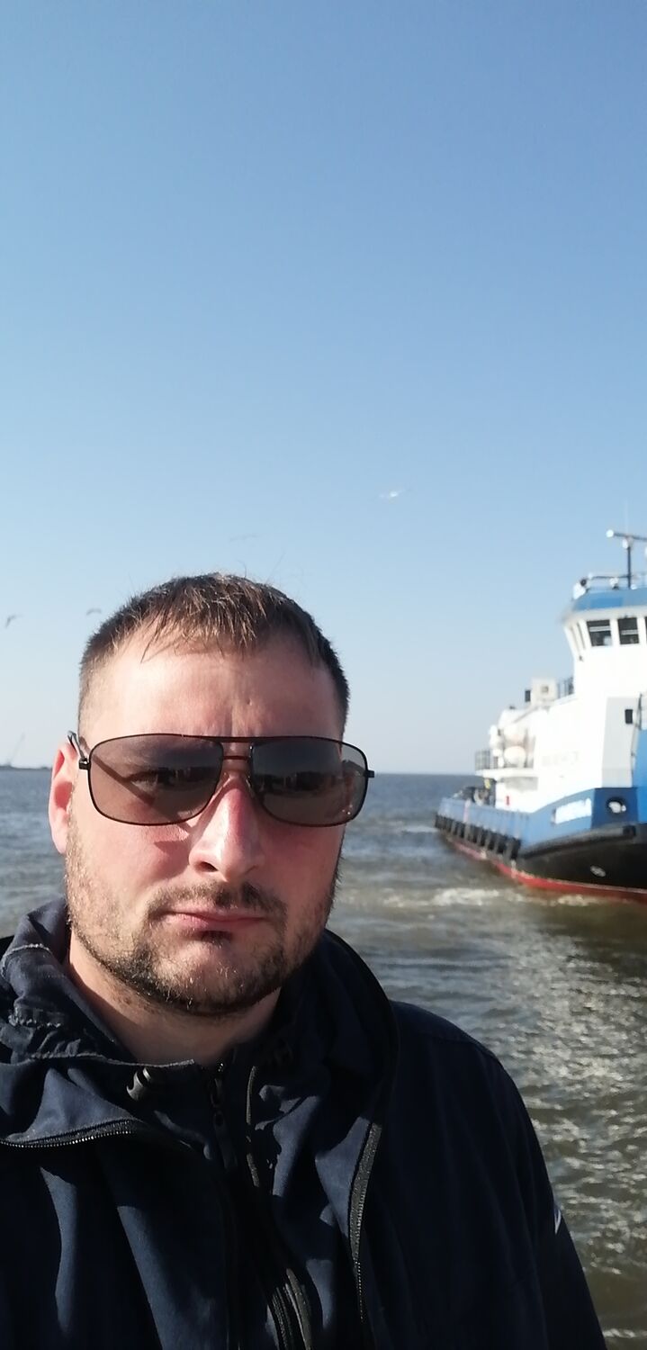  42933578  , 33 ,    