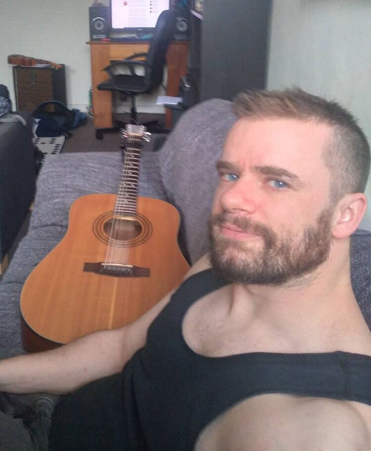  54287038  , 39 ,    -