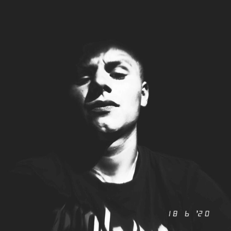  49370768  Semyon, 25 ,    