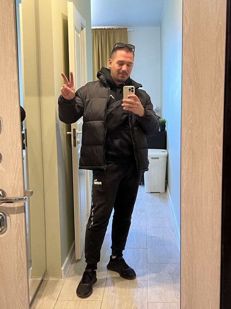  ,   Ivan, 28 ,   ,   
