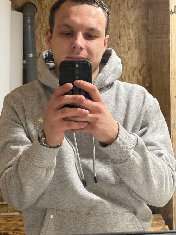  ,   Pablo, 23 ,   ,   