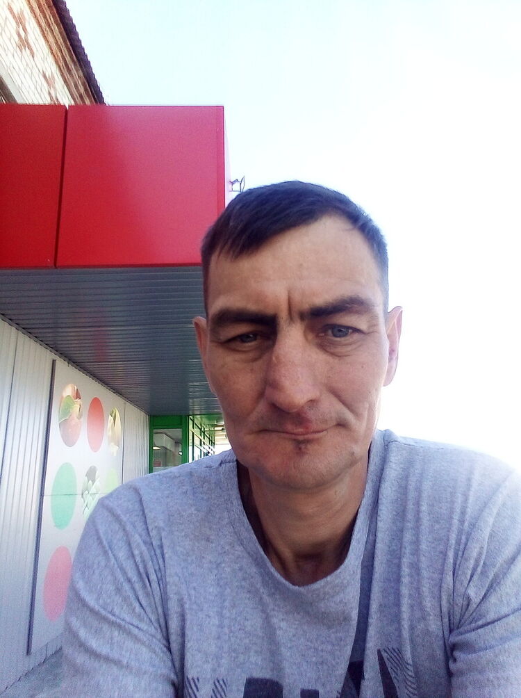  20580248  Andrei, 52 ,    