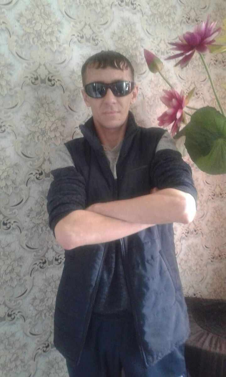  Targu Jiu,   , 36 ,   ,   , c 