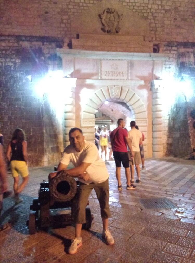  ,   Dmytro, 55 ,     , c 