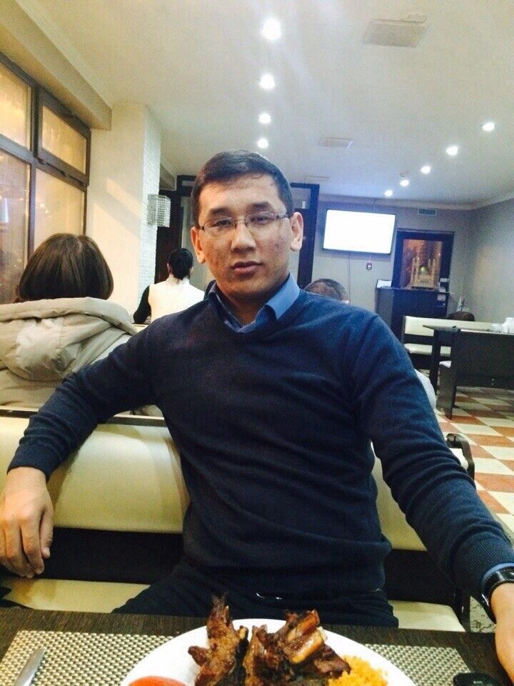  6608948  Abay, 37 ,    