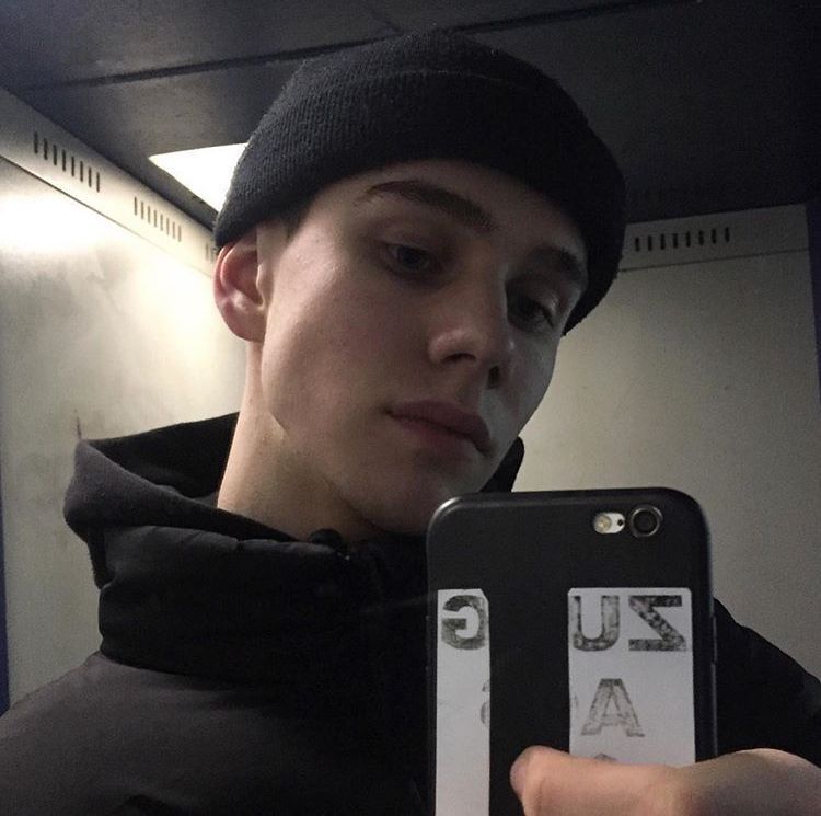 ���� 40525478 ����� ����, 23 ����, ���� ���������� � �����-����������