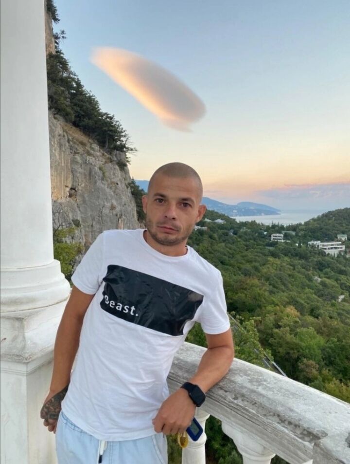  36446728  Zeus, 29 ,    