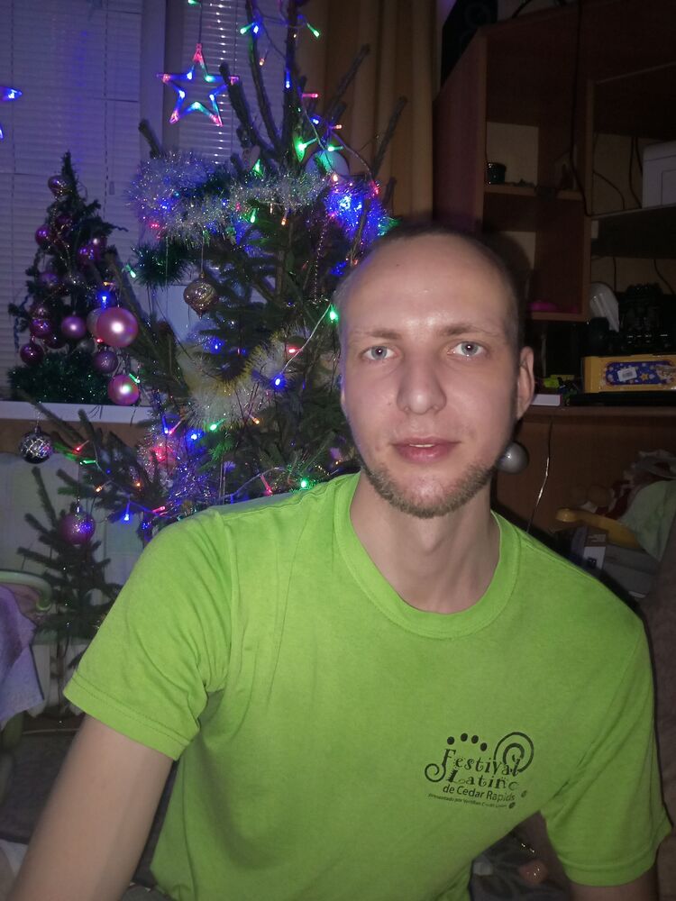  39188188  Oleg, 36 ,    