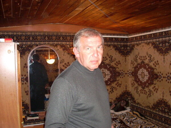  ,   Sergey, 64 ,   