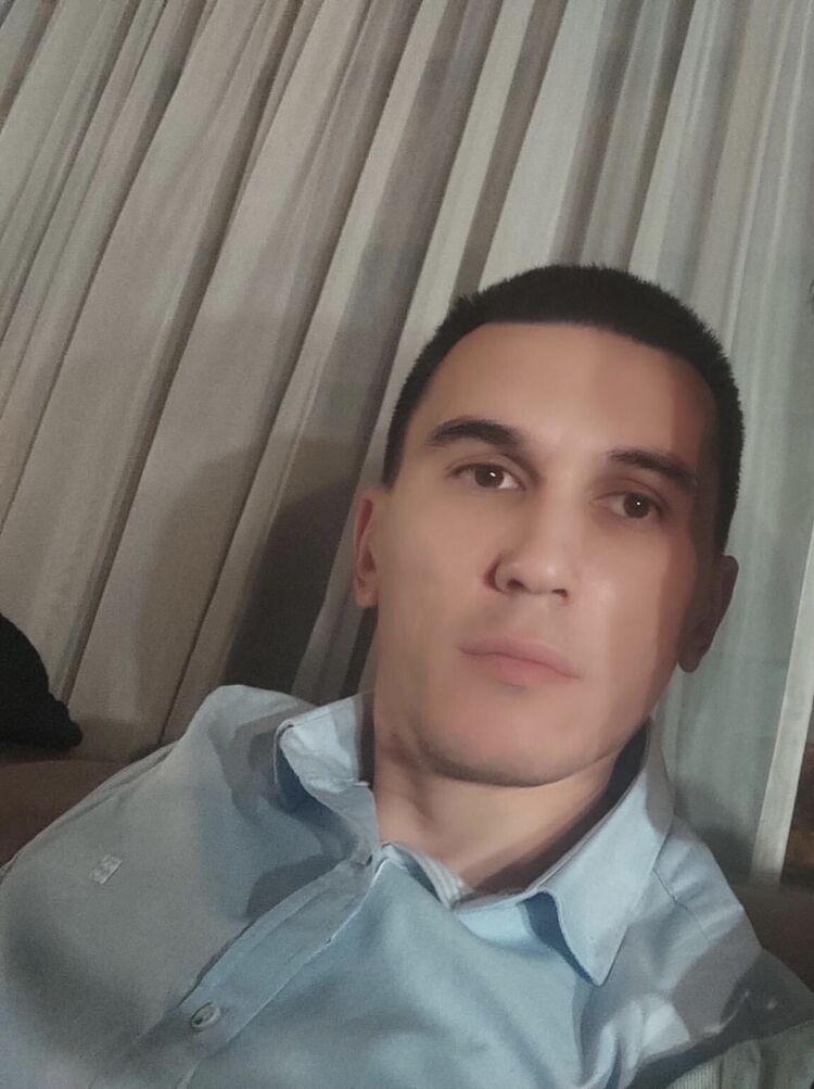  28542158  Jasur, 36 ,    