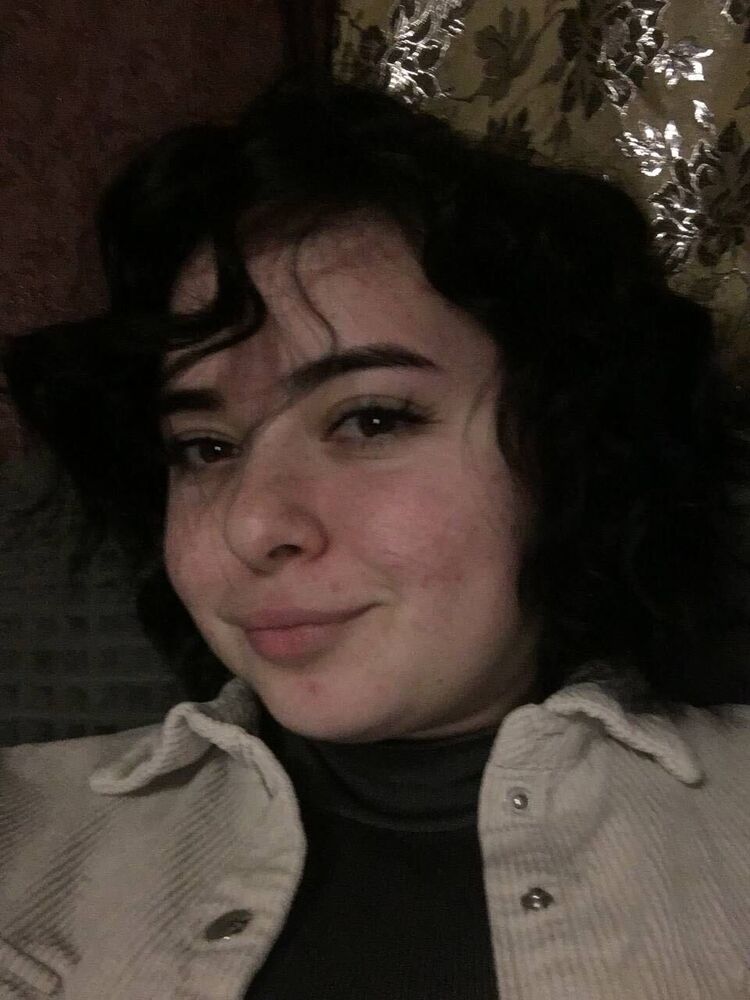  44717318  , 21 ,    