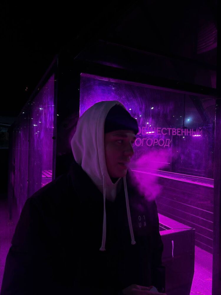  46849678  , 25 ,    