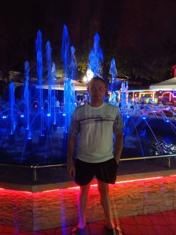  53332598  Vladimir, 38 ,     