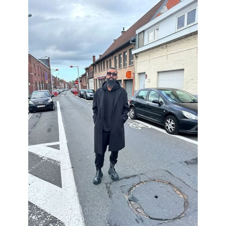  30537228  Mahmoud, 33 ,    Aalst