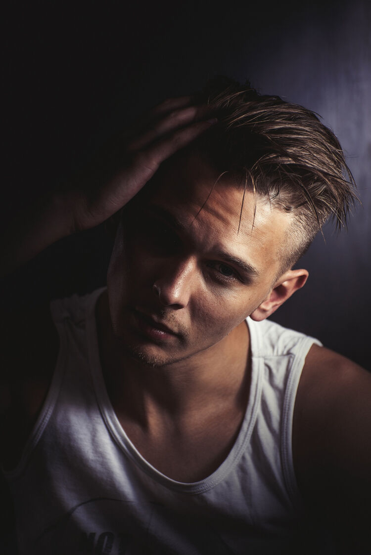  31569088  Aleksey, 32 ,    -