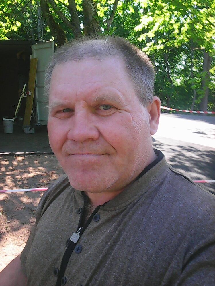  14673438  Sergej, 59 ,    