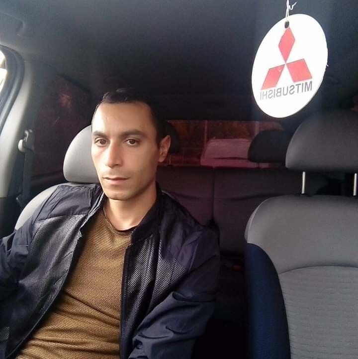  18307638  Miqo, 44 ,    