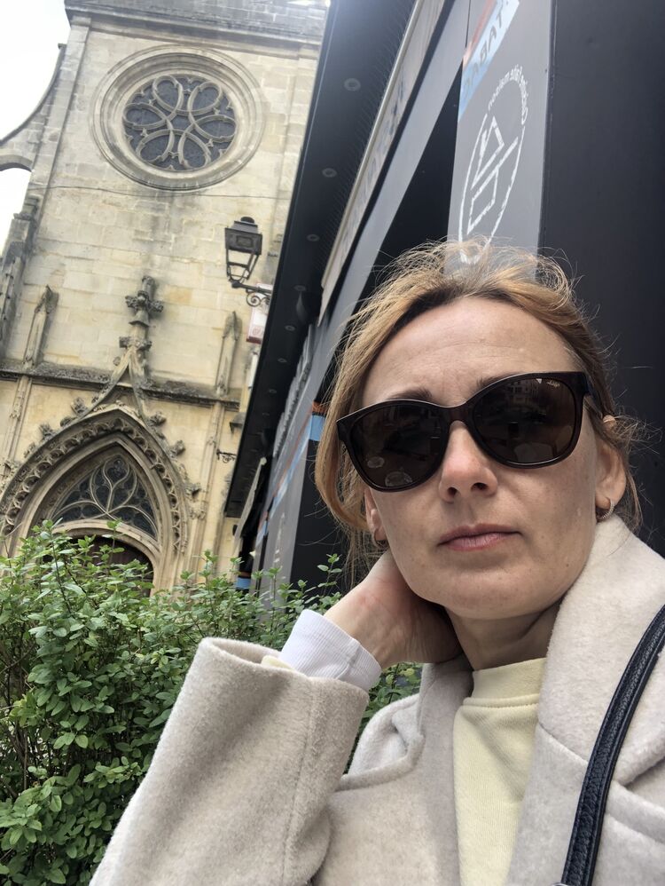  52098558  , 51 ,    Cesson