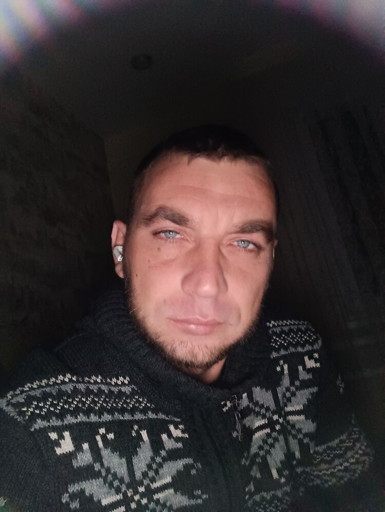 40943648  , 35 ,    