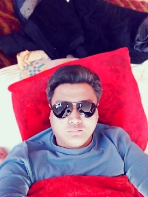  11795088  Sanjar, 36 ,    