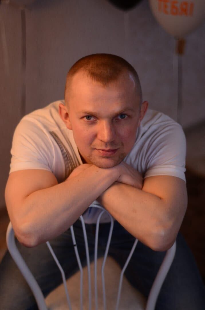  ,   Konstantin, 36 ,   ,   