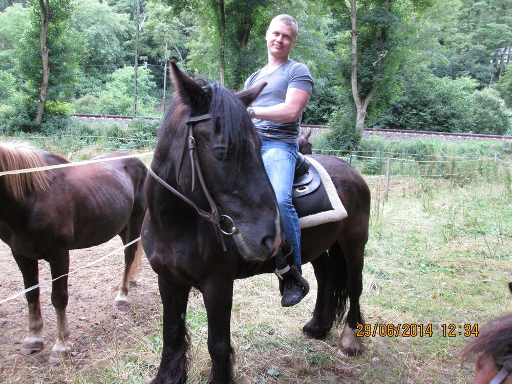  Frankfurt am Main,   , 44 ,   ,   , c 