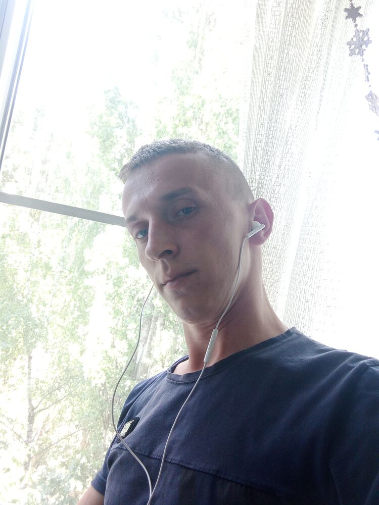  28560898  Alexander, 29 ,    --