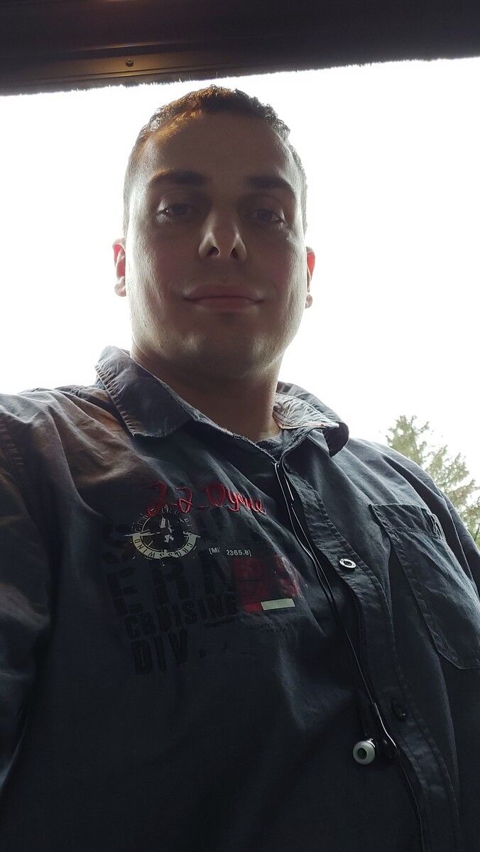  Trier,   Aleksandr, 39 ,   ,   , c 