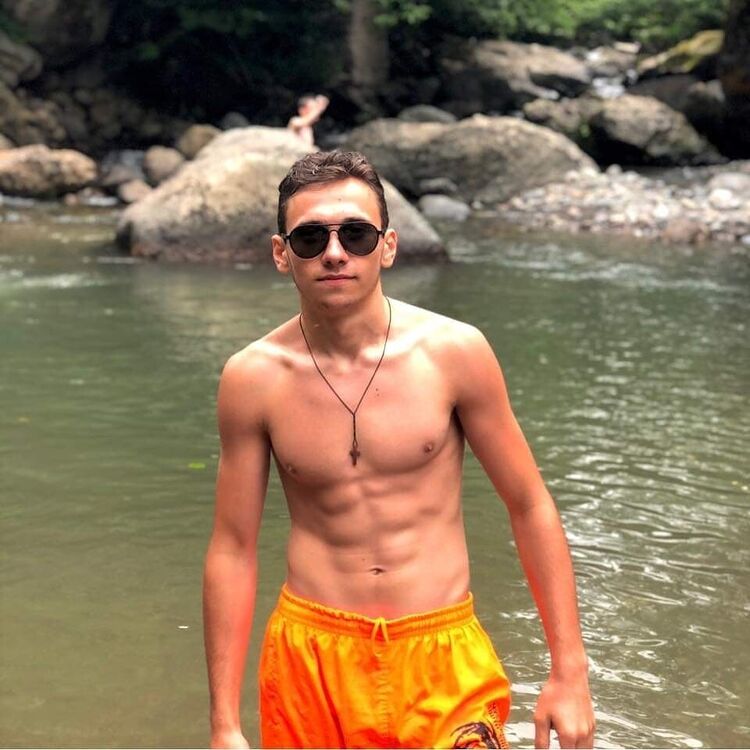 ���� 25600048 ����� Shota, 23 ����, ���� ���������� � �������