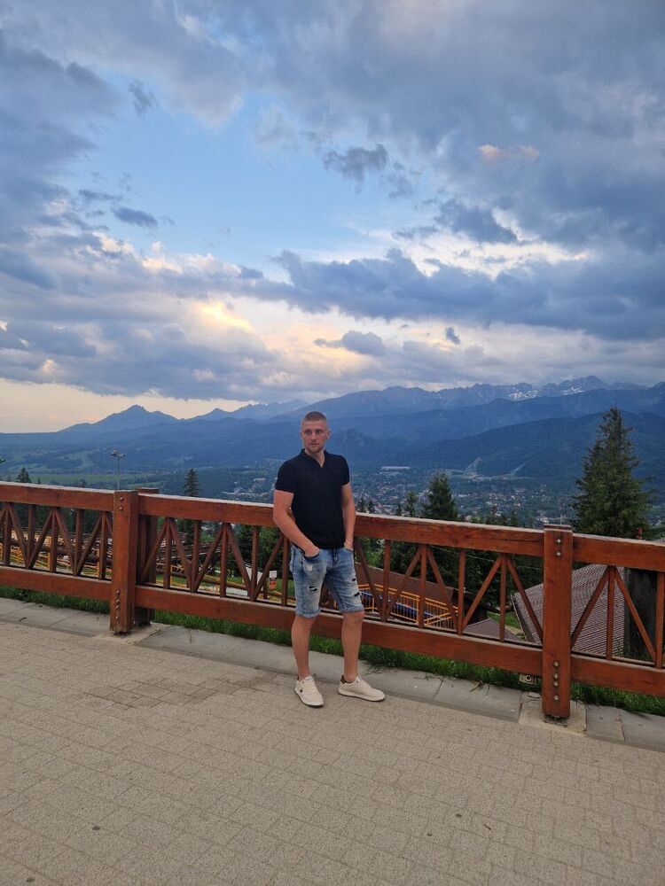  Zakopane,   , 22 ,   ,   