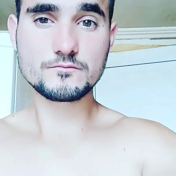  23722658  , 27 ,    