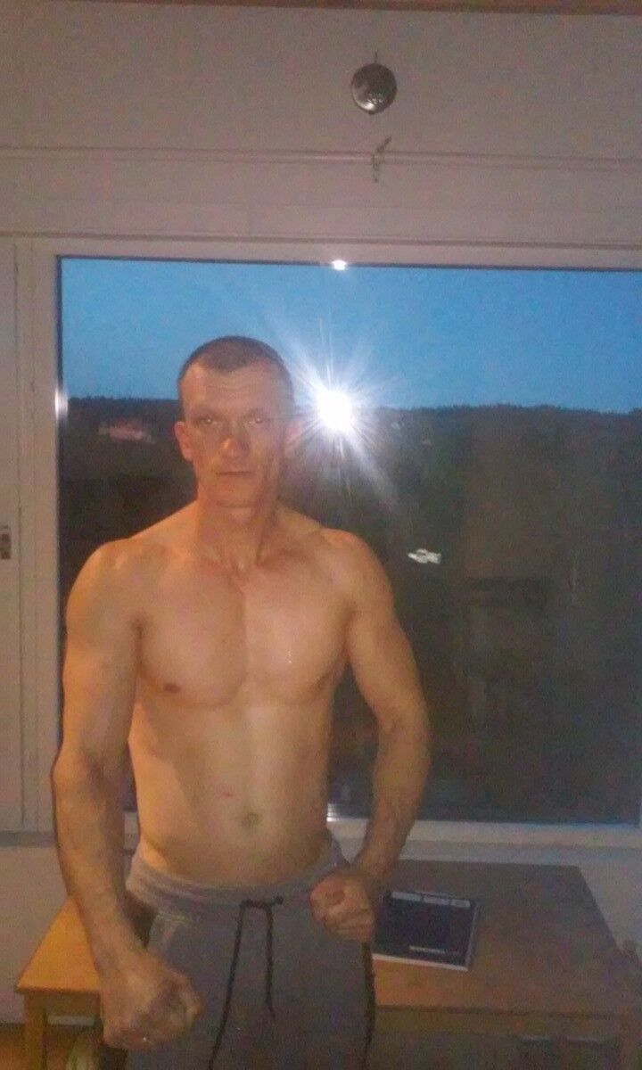  16159268  Tomas, 42 ,    Bielany Wroclawskie