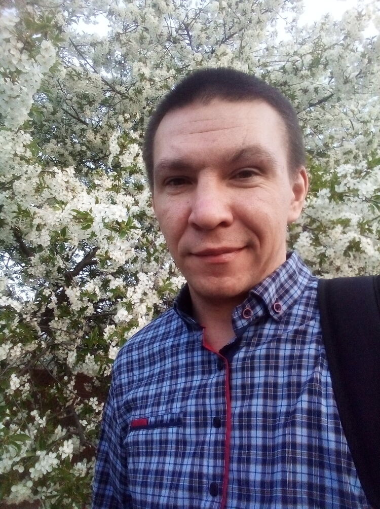  16036088  Aleksandro, 36 ,    
