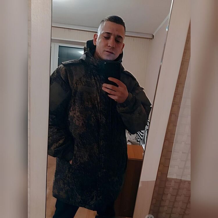  49776138  , 25 ,    