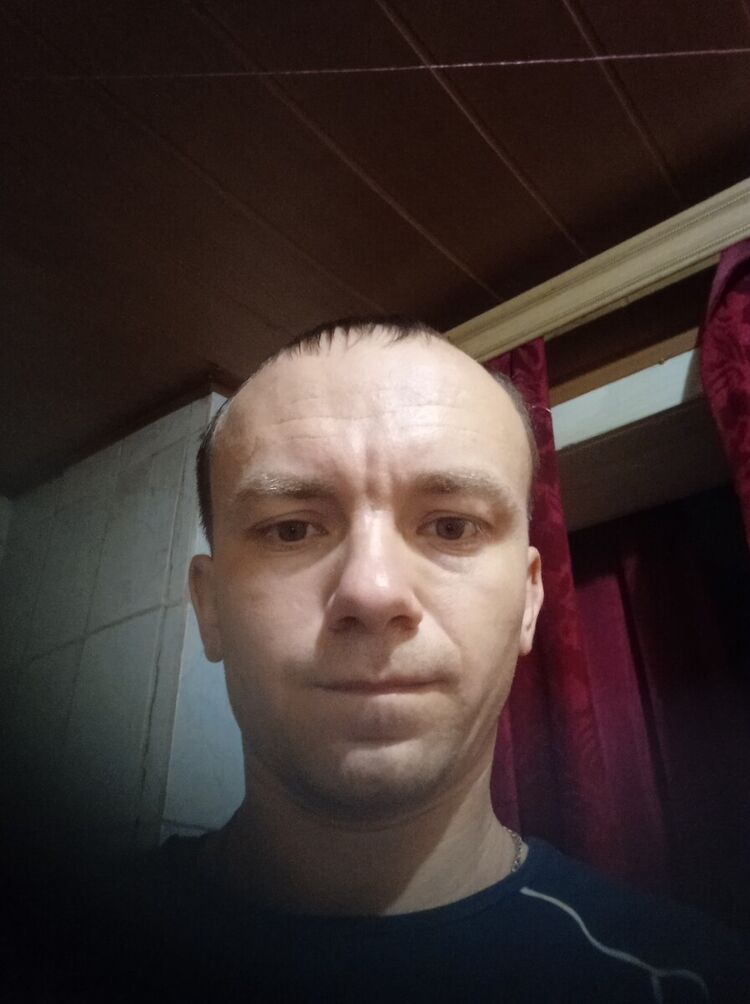  22027718  , 37 ,    