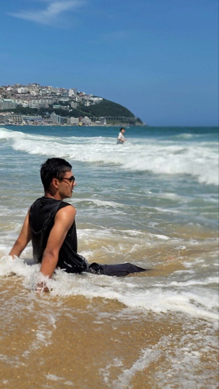  35787558  Abdullokh, 25 ,    