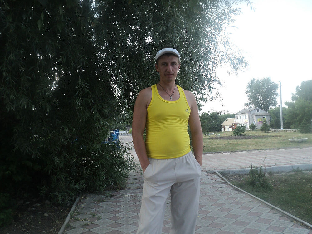  8434718  Andrei, 43 ,    