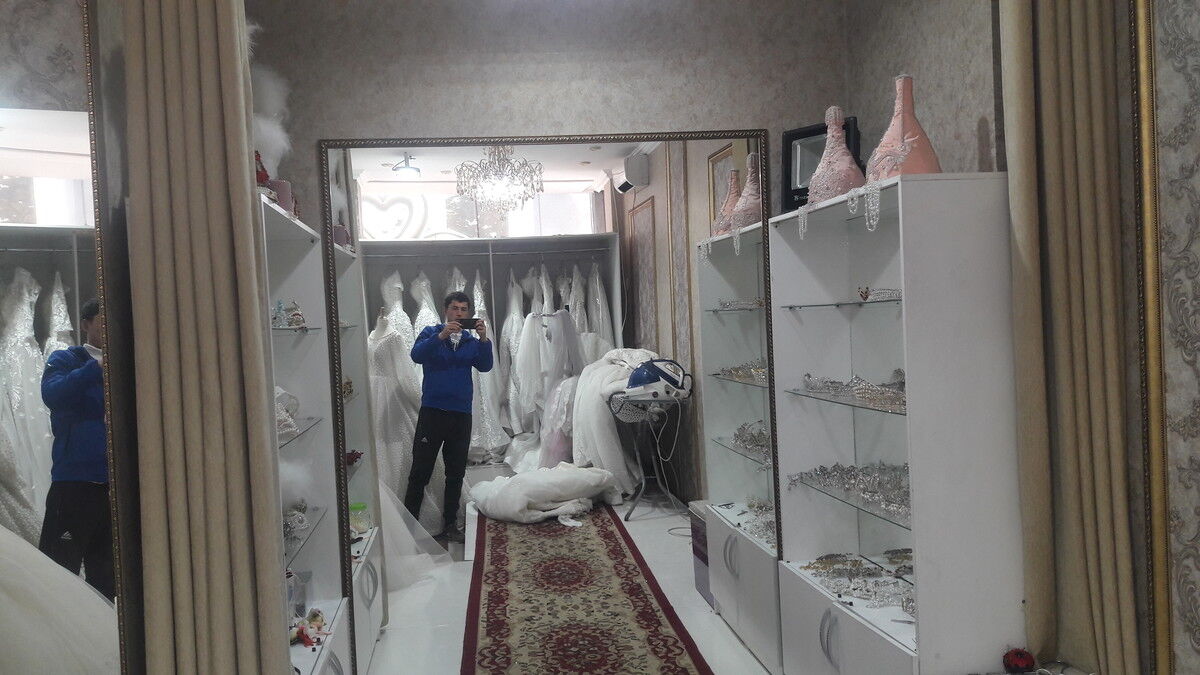  19015288  Nurjan, 31 ,    