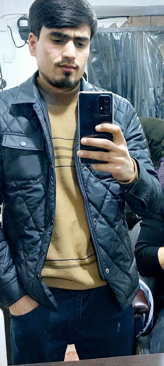  43294188  Sudayss, 25 ,    