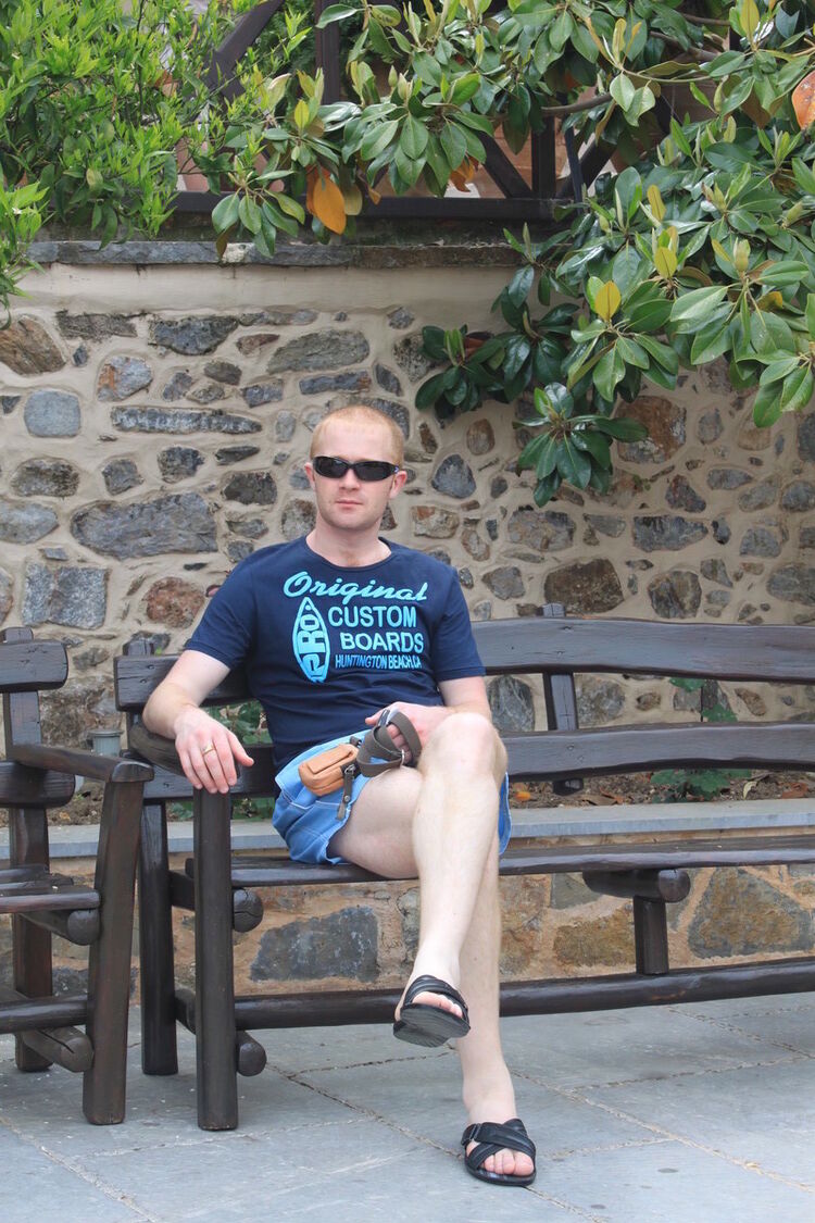  6168348  Sergei, 41 ,    