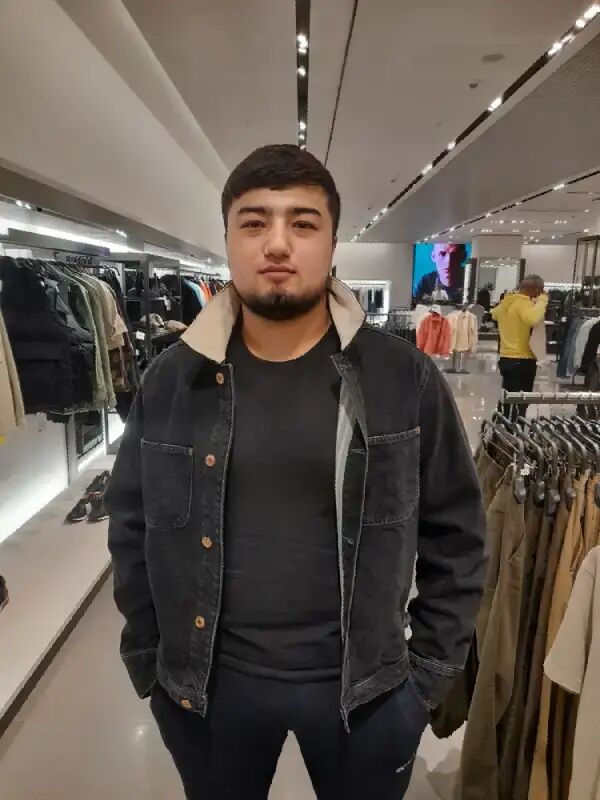  51043658  Ezel, 27 ,    