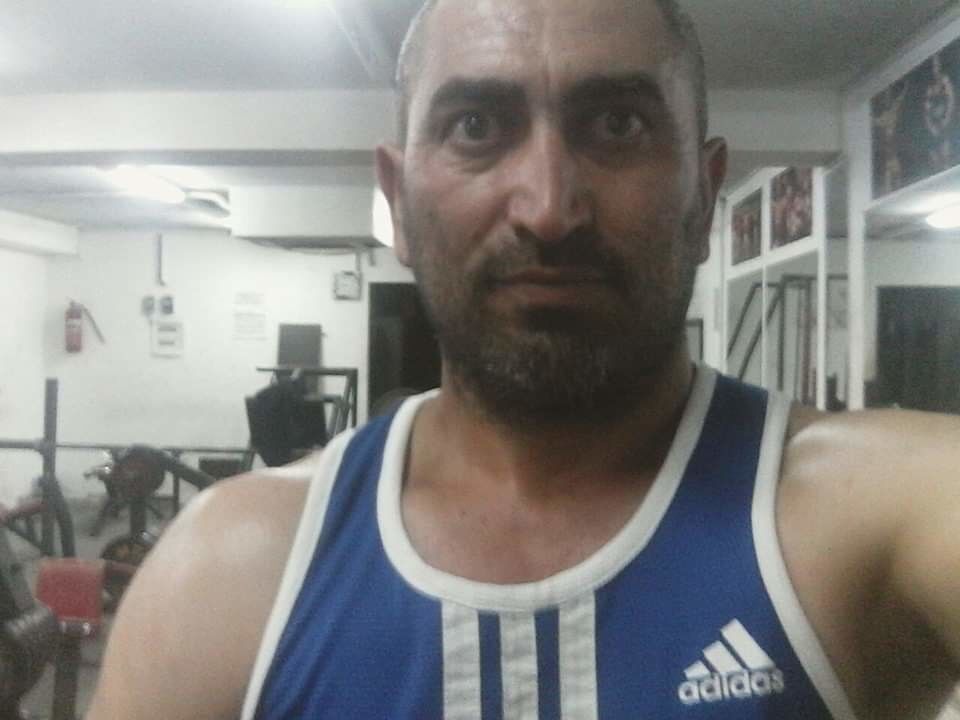  18372638  Elshan, 42 ,    