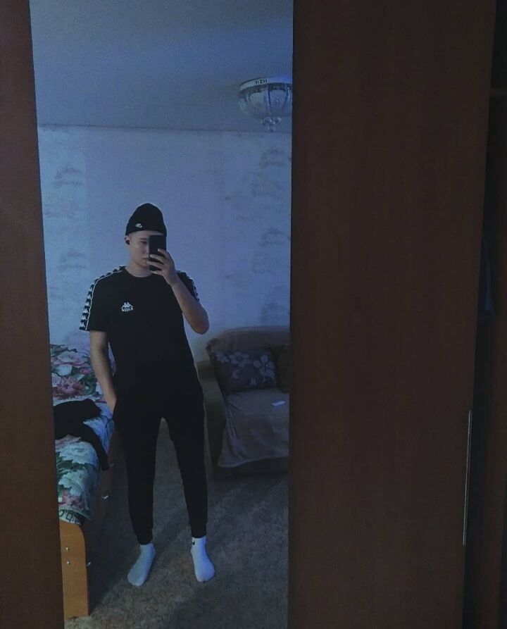  31153028  , 23 ,    