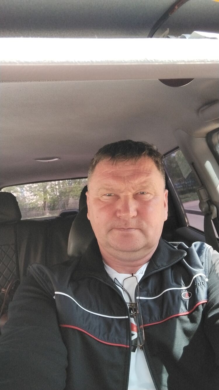  53369718  Oleja, 52 ,    