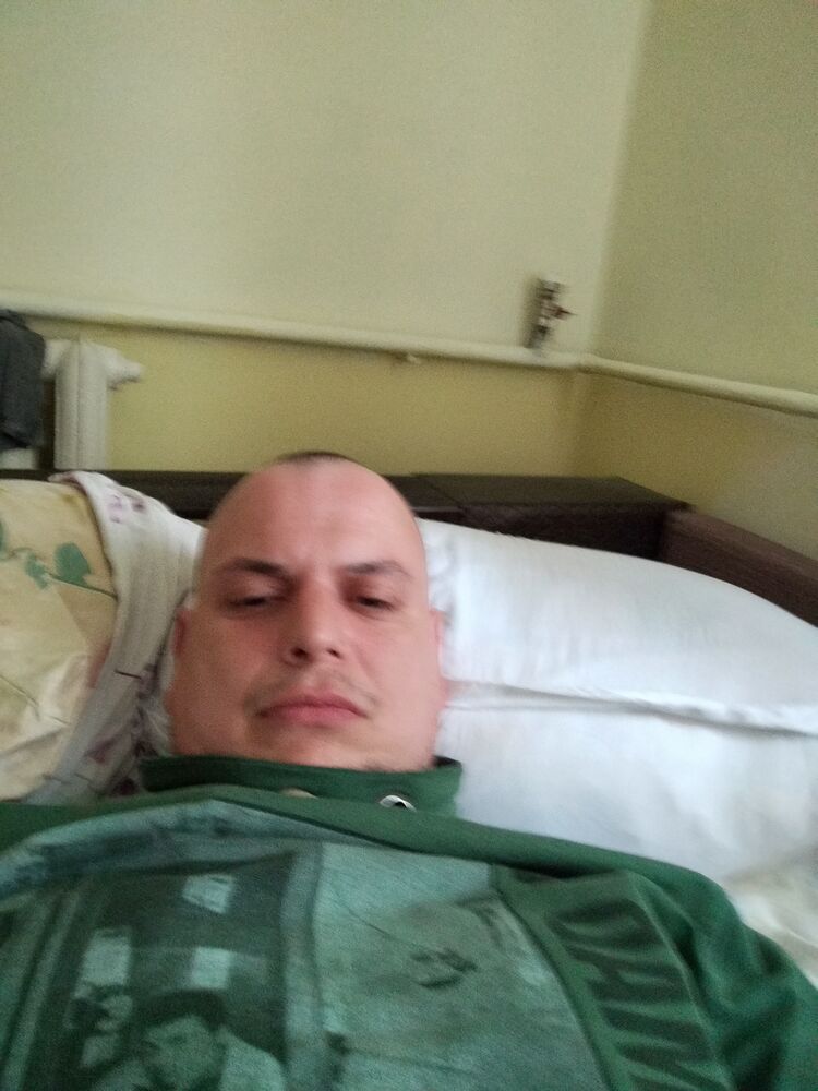  50915158  Alexandru, 38 ,    