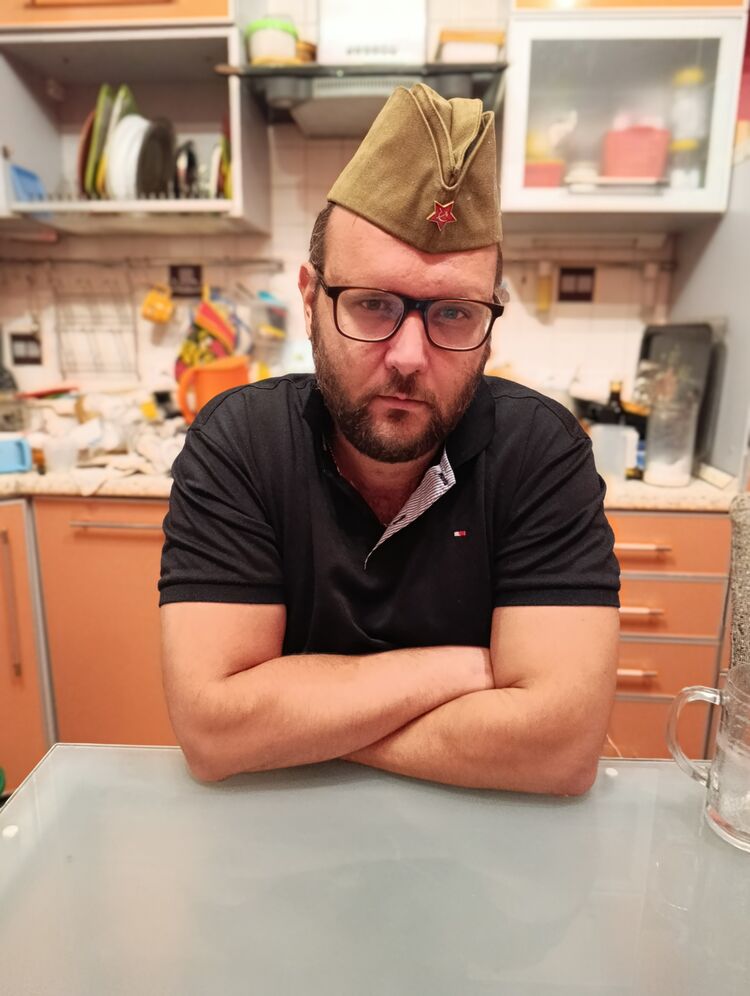  ,   Alex, 38 ,   ,   , c , 