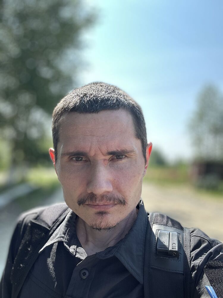  52254148  , 37 ,    